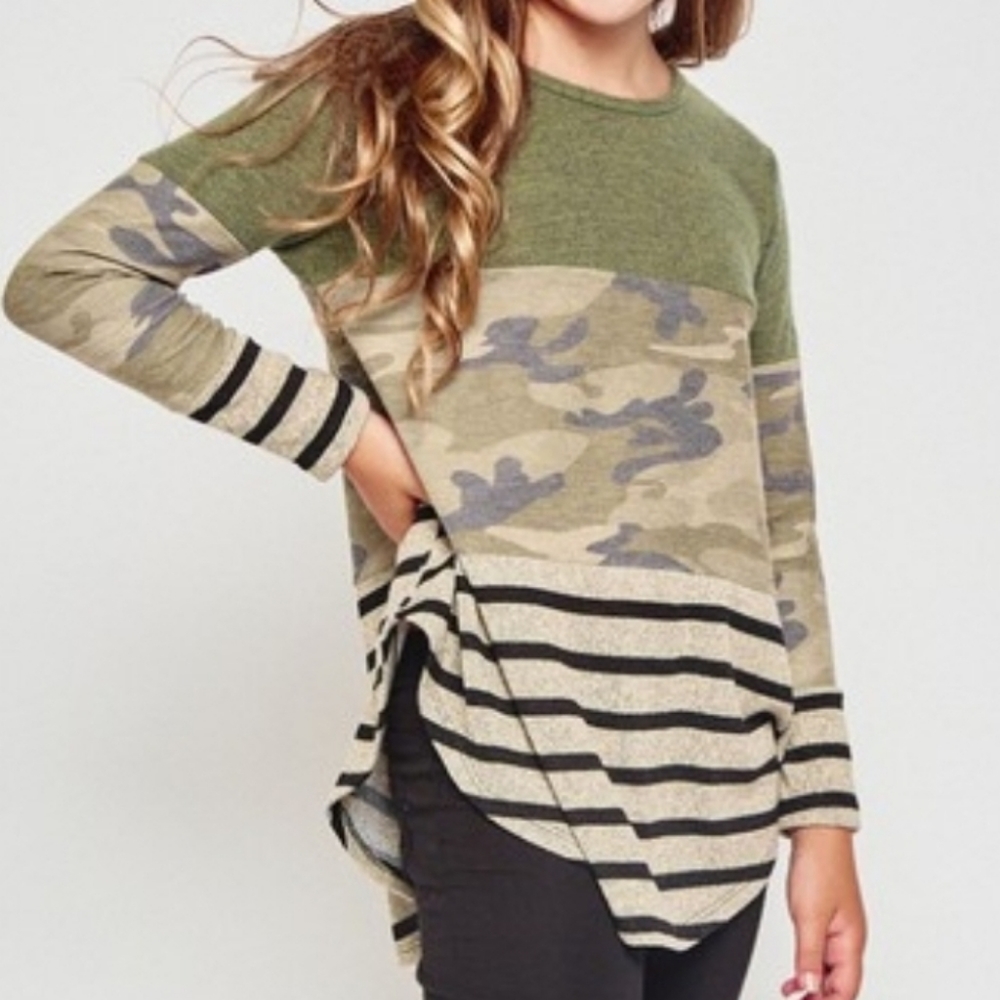 Camo/stripe girls top
